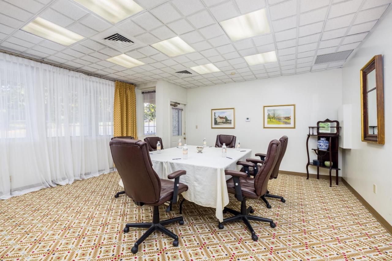 The Farmington Inn And Suites Exteriér fotografie